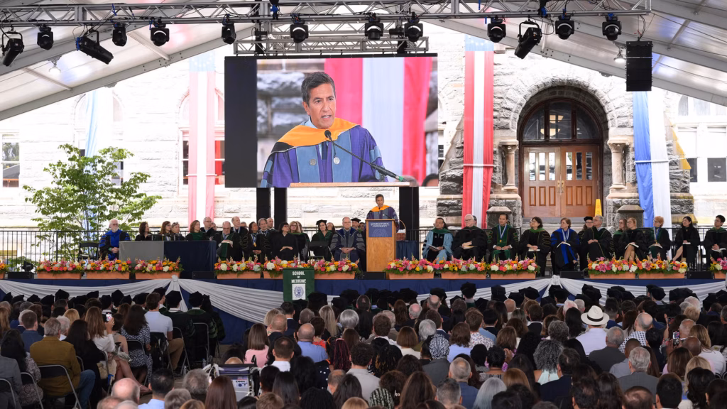 SOM Commencement FI1.jpg LED video walls in Richmond for Graduations