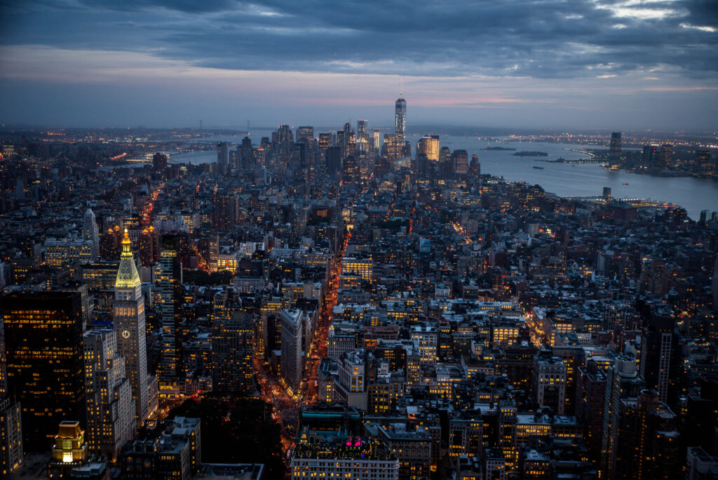manhattan skyline 2025 04 01 10 30 27 utc Vido Production in New York City